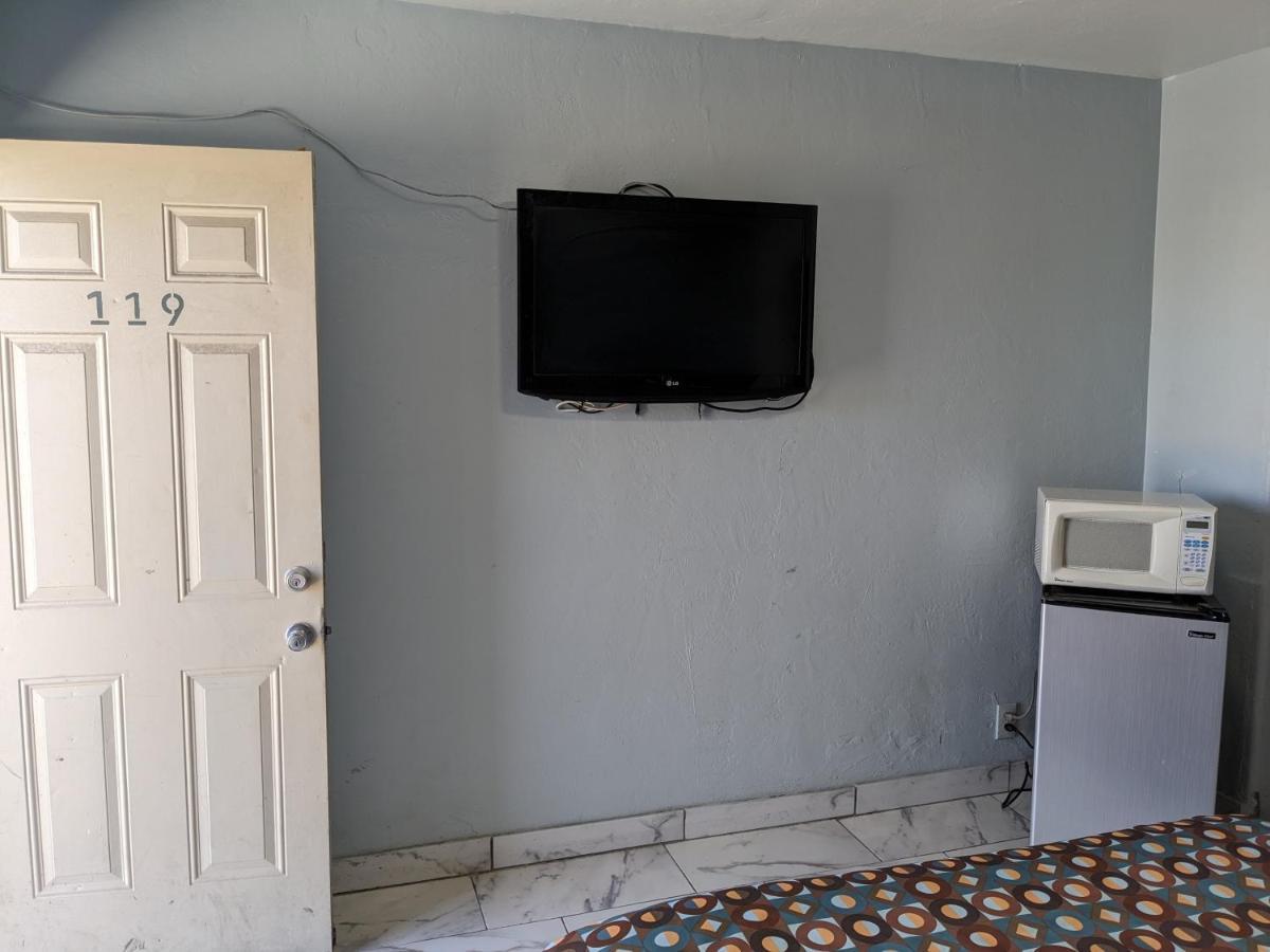 Green Spot Motel Викторвилл Экстерьер фото